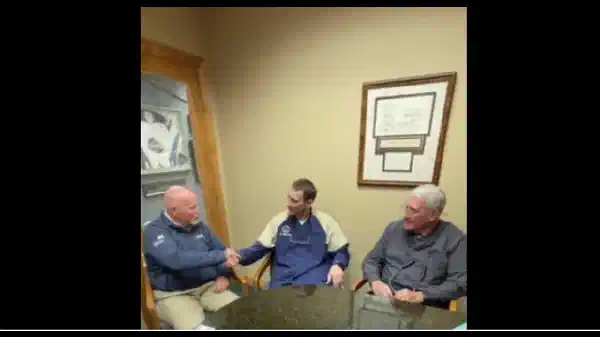 Youtube video VoX0Isb3574